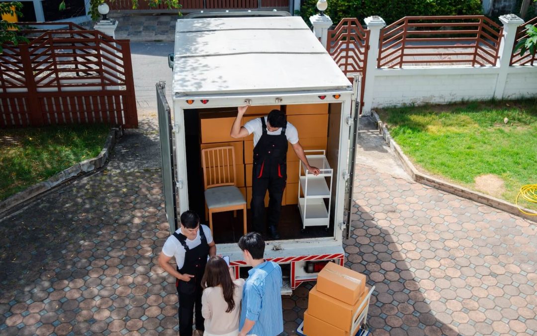Moving in Old Del Mar? How Our Coastal Relocation Handles Narrow Streets
